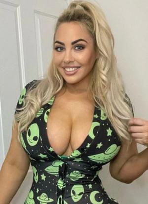 Evie Leana
